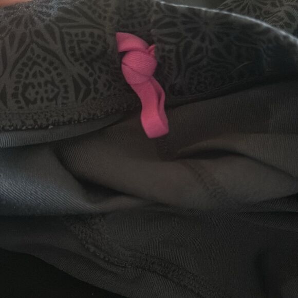 Athleta Capri leggings M (1300) - Picture 8 of 8